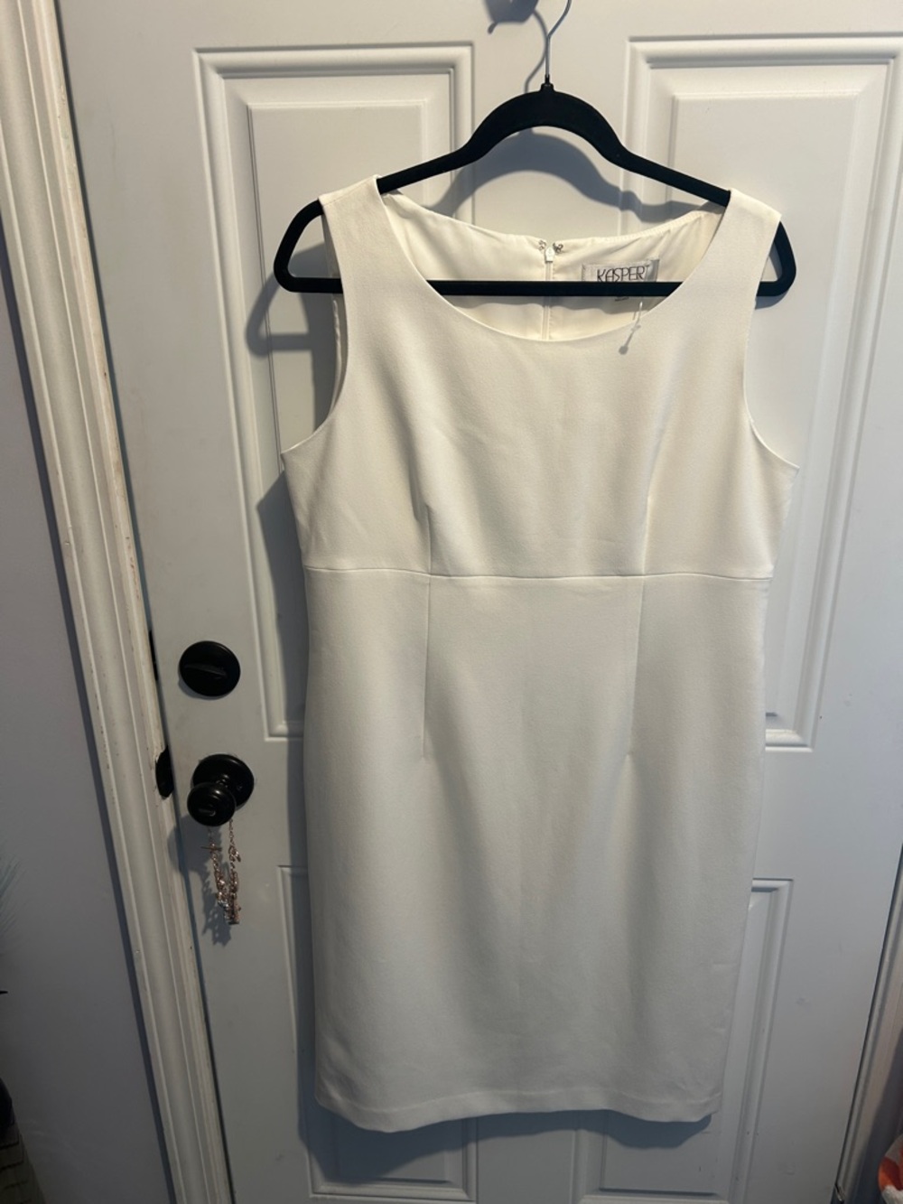 Kasper White Sleeveless Sheath Dress
